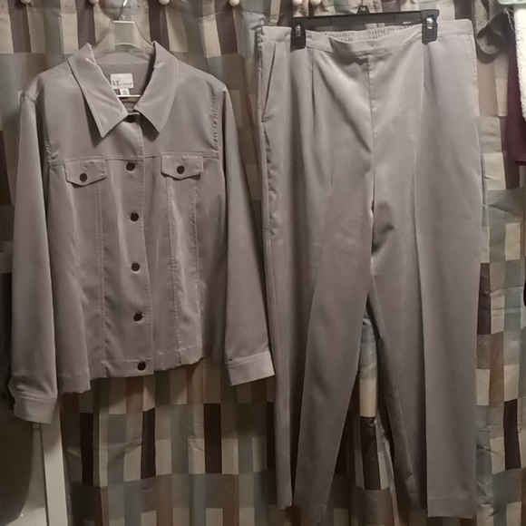 THE TOG SHOP polyester blend silver gray 2-pc pantsuit Size XL - Picture 6 of 8